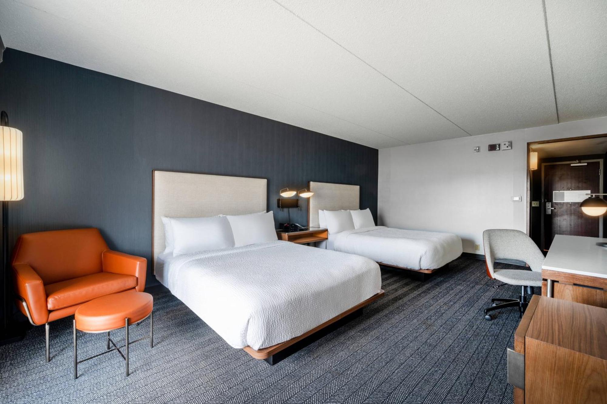Hotel Courtyard Columbus Airport Exterior foto